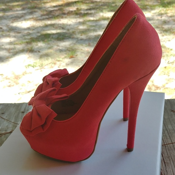 Heels-Lita - Picture 2 of 3